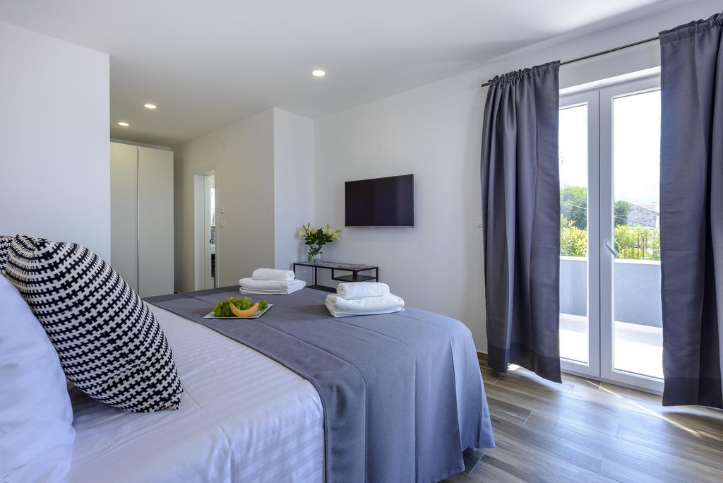 Apartment Allure *