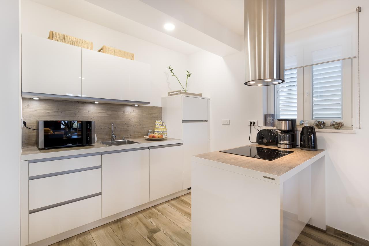 Allure Apartment *